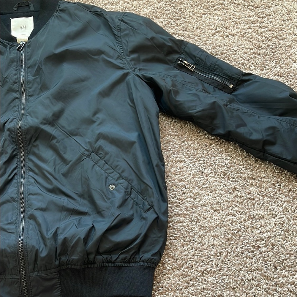 H&M men’s Black Bomber Jacket - Picture 3 of 4